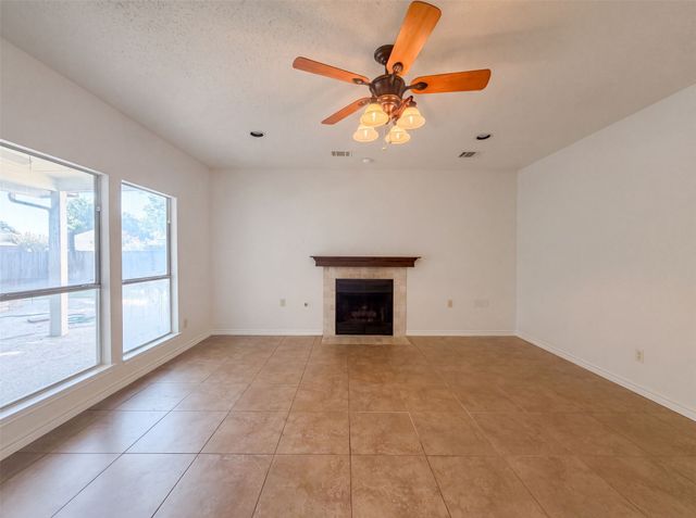 905 Ridgemont Drive, Allen, TX 75002