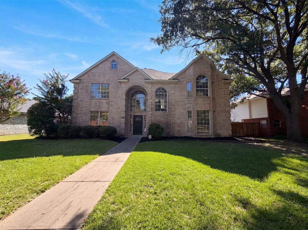 905 Ridgemont Drive, Allen, TX 75002