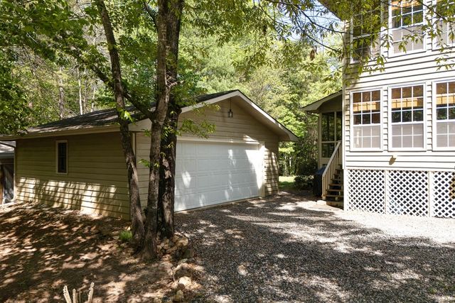 721 Whispering Pines Road, Blairsville, GA 30512