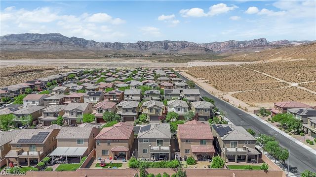 8624 Earl Creek Street, Las Vegas, NV 89178