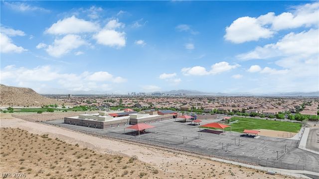 8624 Earl Creek Street, Las Vegas, NV 89178