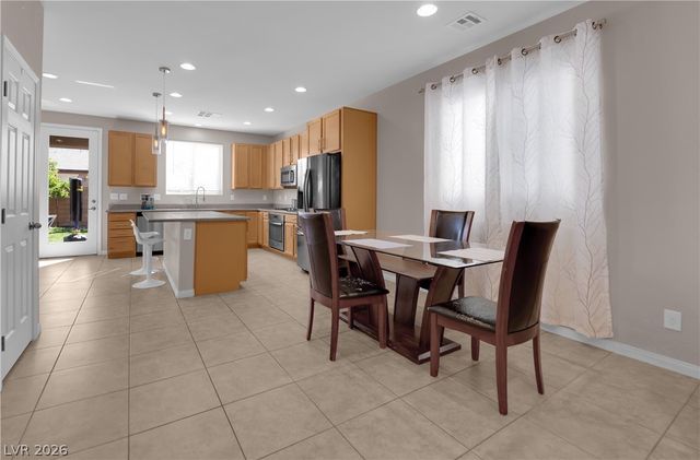 8624 Earl Creek Street, Las Vegas, NV 89178