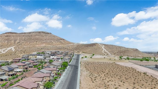 8624 Earl Creek Street, Las Vegas, NV 89178