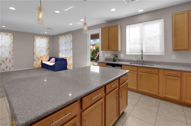 8624 Earl Creek Street, Las Vegas, NV 89178