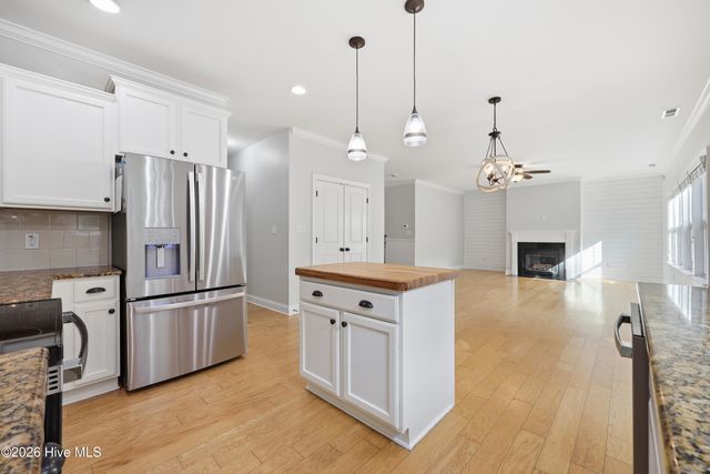 275 Mimosa Drive, Sneads Ferry, NC 28460