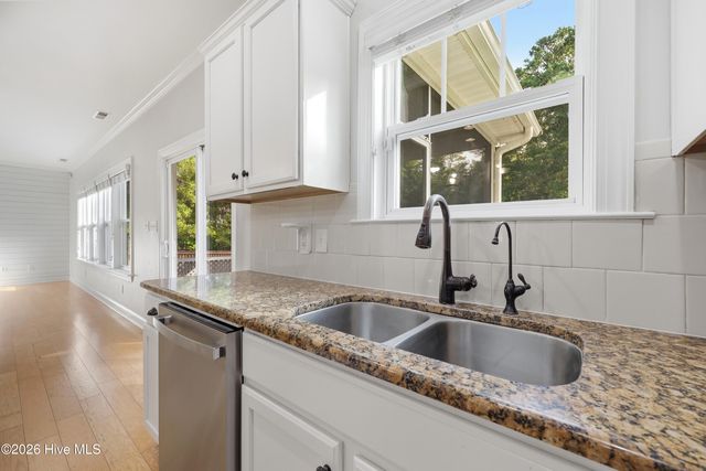 275 Mimosa Drive, Sneads Ferry, NC 28460