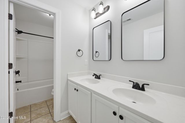 275 Mimosa Drive, Sneads Ferry, NC 28460
