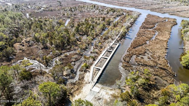 275 Mimosa Drive, Sneads Ferry, NC 28460