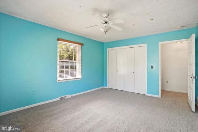 107 OAK RIDGE DR, Stephens City, VA 22655