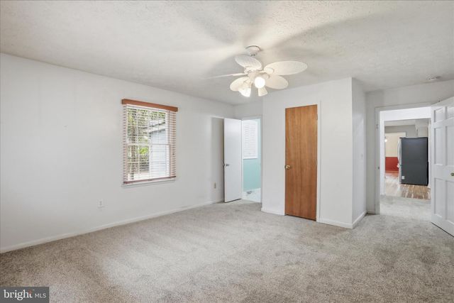 107 OAK RIDGE DR, Stephens City, VA 22655