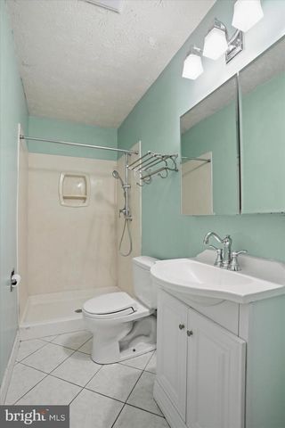 107 OAK RIDGE DR, Stephens City, VA 22655