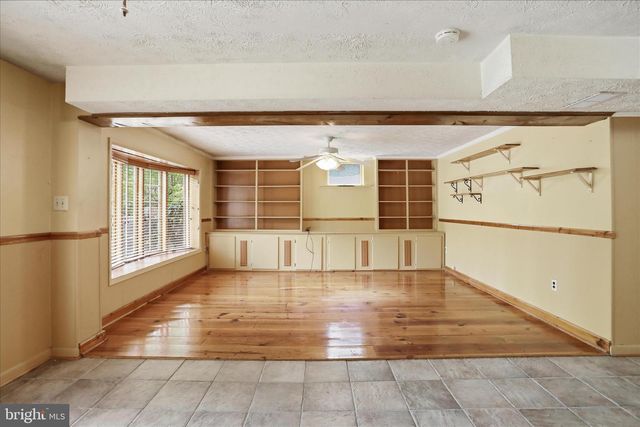 107 OAK RIDGE DR, Stephens City, VA 22655