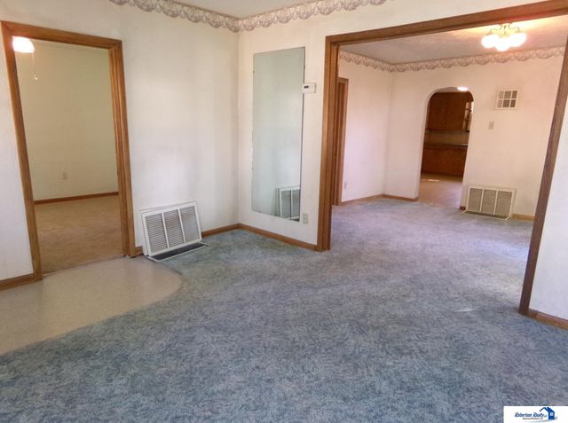 112 N Madison Avenue, Plymouth, NE 68424