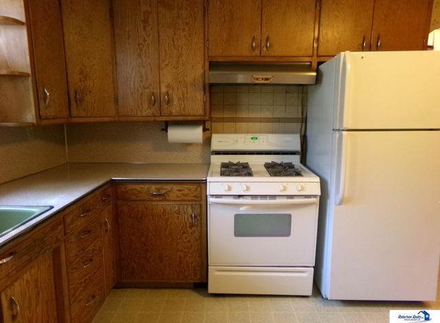 112 N Madison Avenue, Plymouth, NE 68424