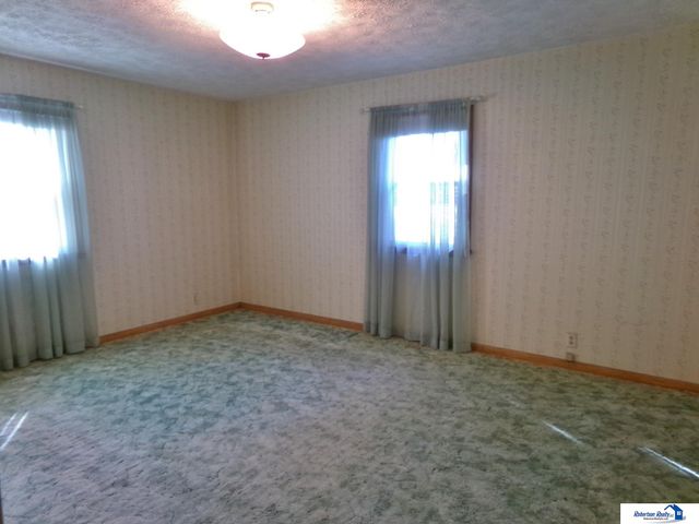 112 N Madison Avenue, Plymouth, NE 68424