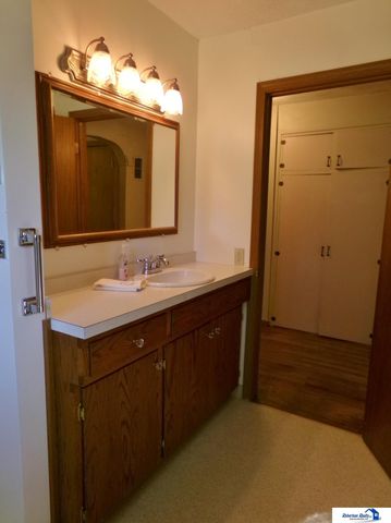 112 N Madison Avenue, Plymouth, NE 68424