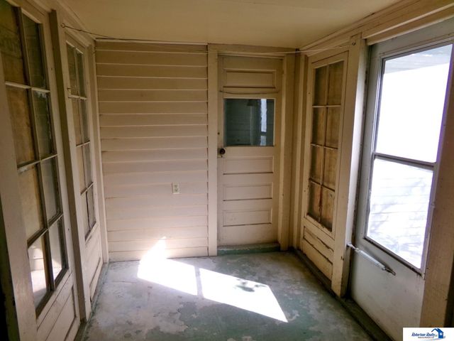 112 N Madison Avenue, Plymouth, NE 68424