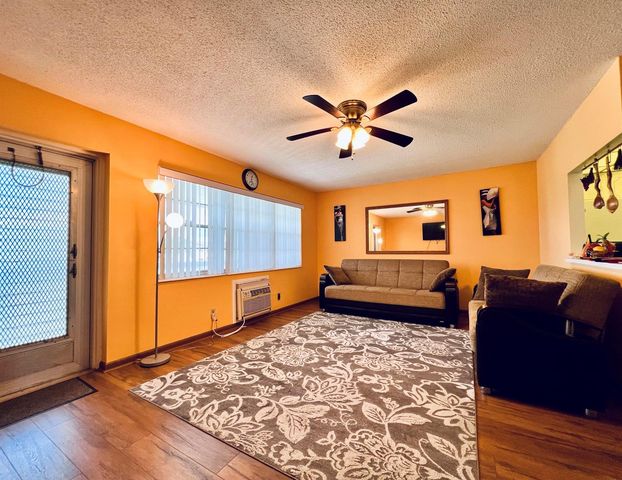131 Camden F, West Palm Beach, FL 33417