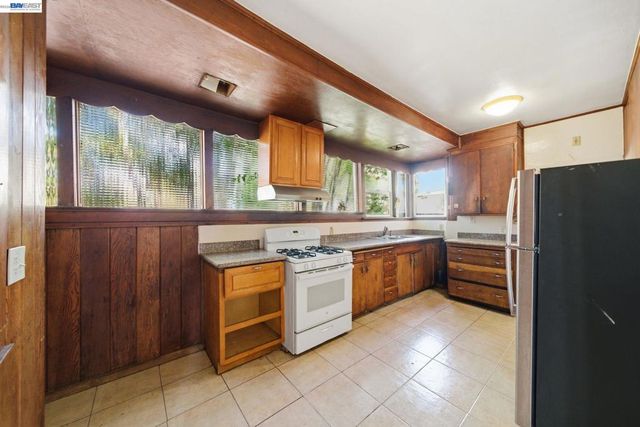 5315 Cole Street, Oakland, CA 94601