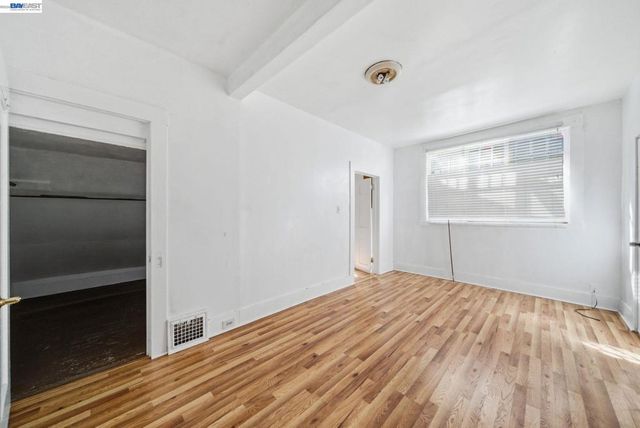 5315 Cole Street, Oakland, CA 94601