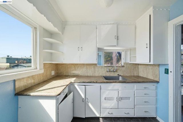 5315 Cole Street, Oakland, CA 94601