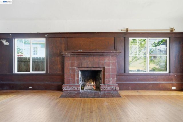 5315 Cole Street, Oakland, CA 94601