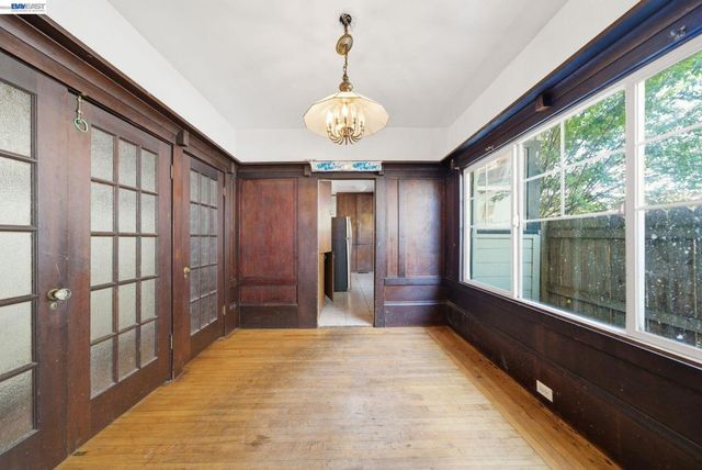 5315 Cole Street, Oakland, CA 94601