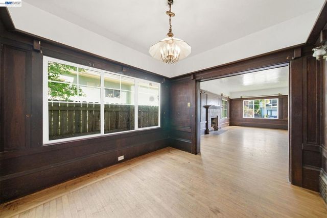 5315 Cole Street, Oakland, CA 94601