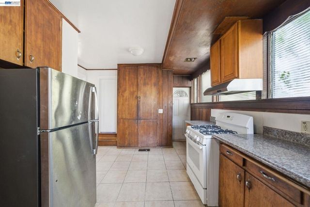 5315 Cole Street, Oakland, CA 94601