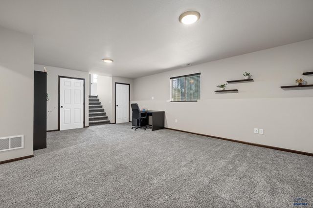 4449 MISTY WOODS LN, Rapid City, SD 57701