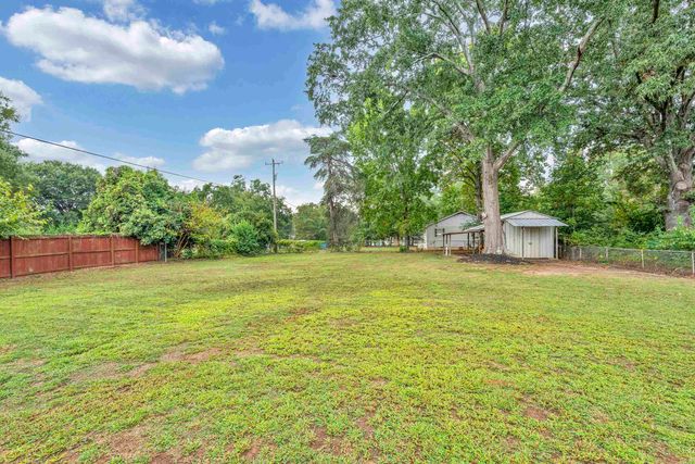 111 Keloy Street, Spartanburg, SC 29301