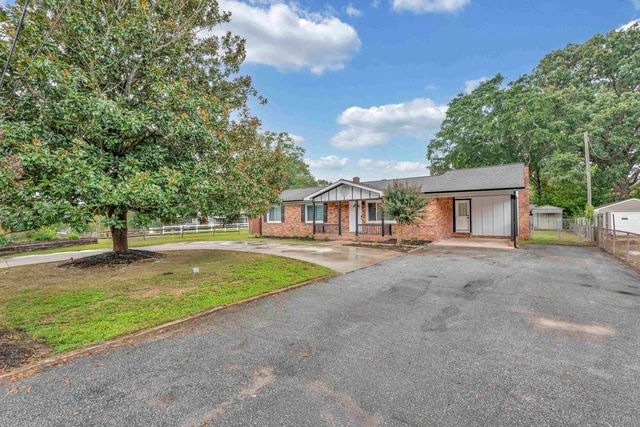 111 Keloy Street, Spartanburg, SC 29301