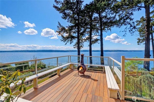 1246 SW Camano Drive, Camano Island, WA 98282