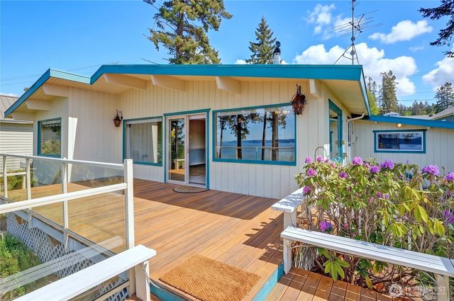 1246 SW Camano Drive, Camano Island, WA 98282