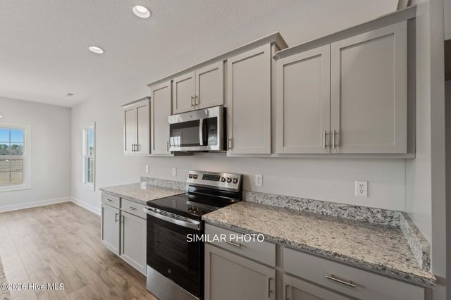 606 Barlowe Lane, Jacksonville, NC 28546