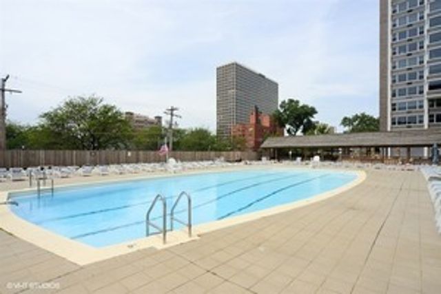 4250 N Marine Drive 2406, Chicago, IL 60613