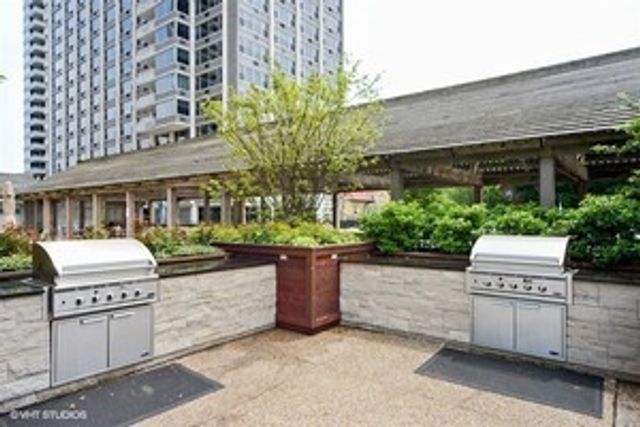 4250 N Marine Drive 2406, Chicago, IL 60613