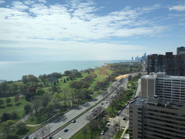 4250 N Marine Drive 2406, Chicago, IL 60613
