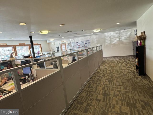 1465-B LANCASTER RD, Manheim, PA 17545