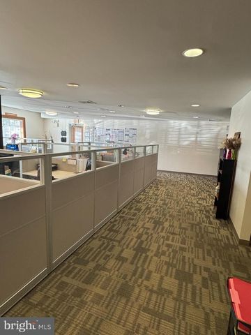 1465-B LANCASTER RD, Manheim, PA 17545