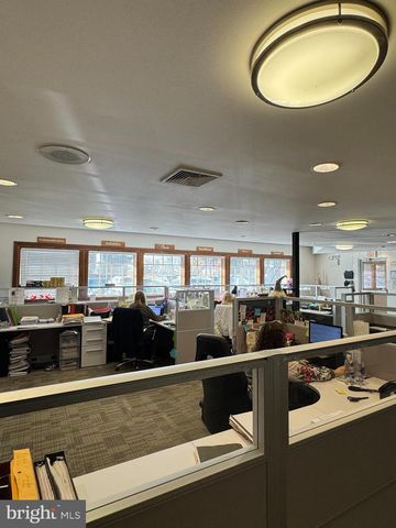 1465-B LANCASTER RD, Manheim, PA 17545