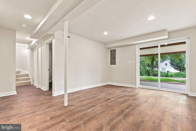 9841 LYON AVE, Laurel, MD 20723