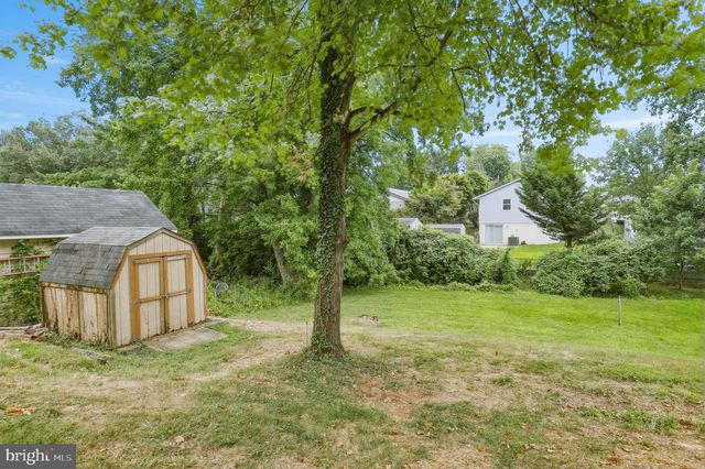 9841 LYON AVE, Laurel, MD 20723