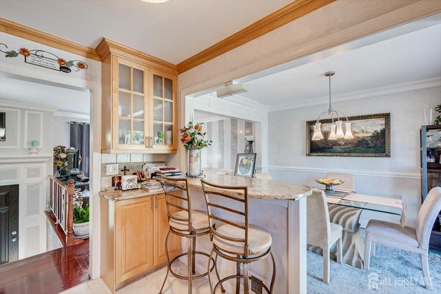 71 Crosby Avenue, Edison, NJ 08817