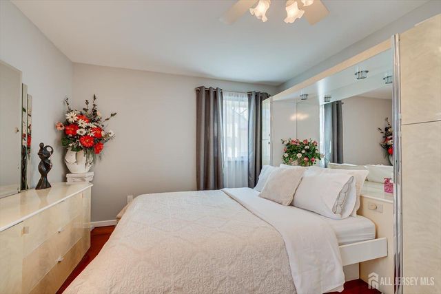 71 Crosby Avenue, Edison, NJ 08817