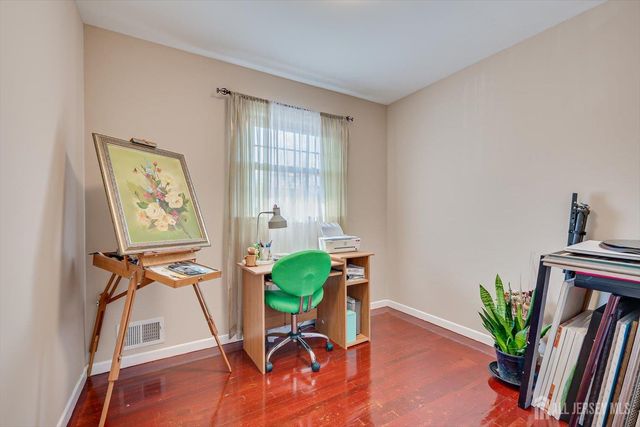 71 Crosby Avenue, Edison, NJ 08817