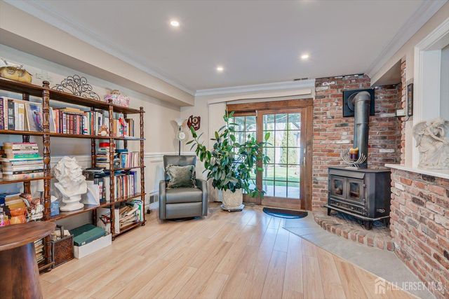 71 Crosby Avenue, Edison, NJ 08817