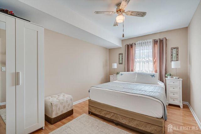 71 Crosby Avenue, Edison, NJ 08817