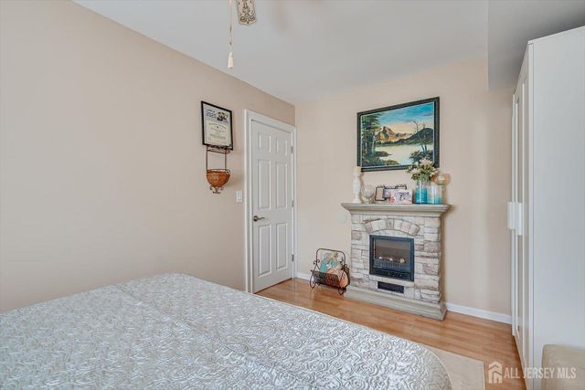71 Crosby Avenue, Edison, NJ 08817