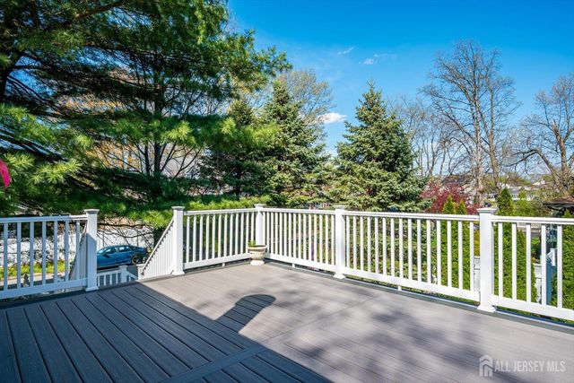 71 Crosby Avenue, Edison, NJ 08817